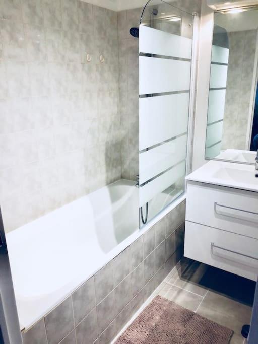 Appartement Le Gentil Paris à Gentilly Extérieur photo
